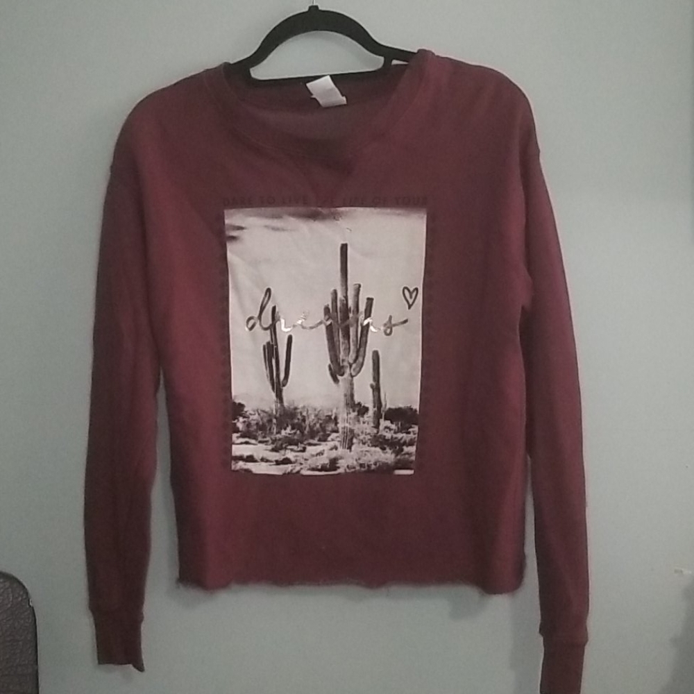 NWOT sweatshirt size M/L